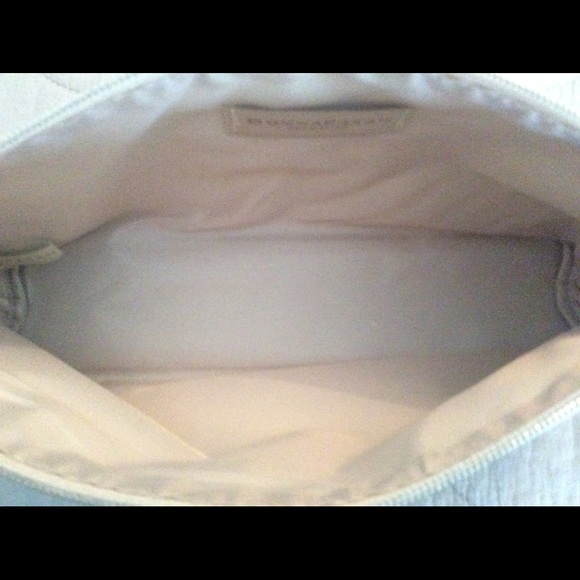 DKNY Cosmetic Bag New - Picture 7 of 8